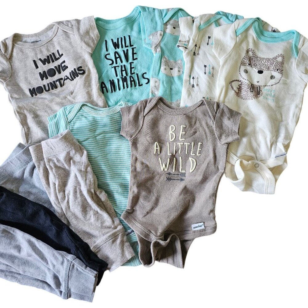 Gerber Newborn Bundle – 7 Onesies + 4 Pants Unisex Baby